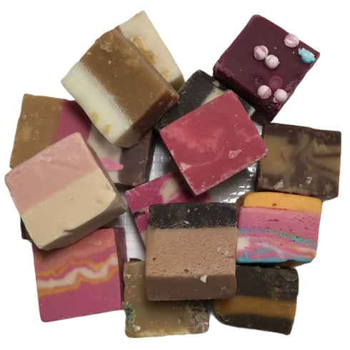 Mixed flavour fudge 26 flavour random selection - Candy Delivered